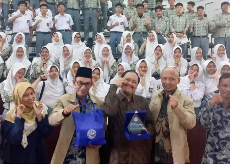 Penyerahan Penghargaan